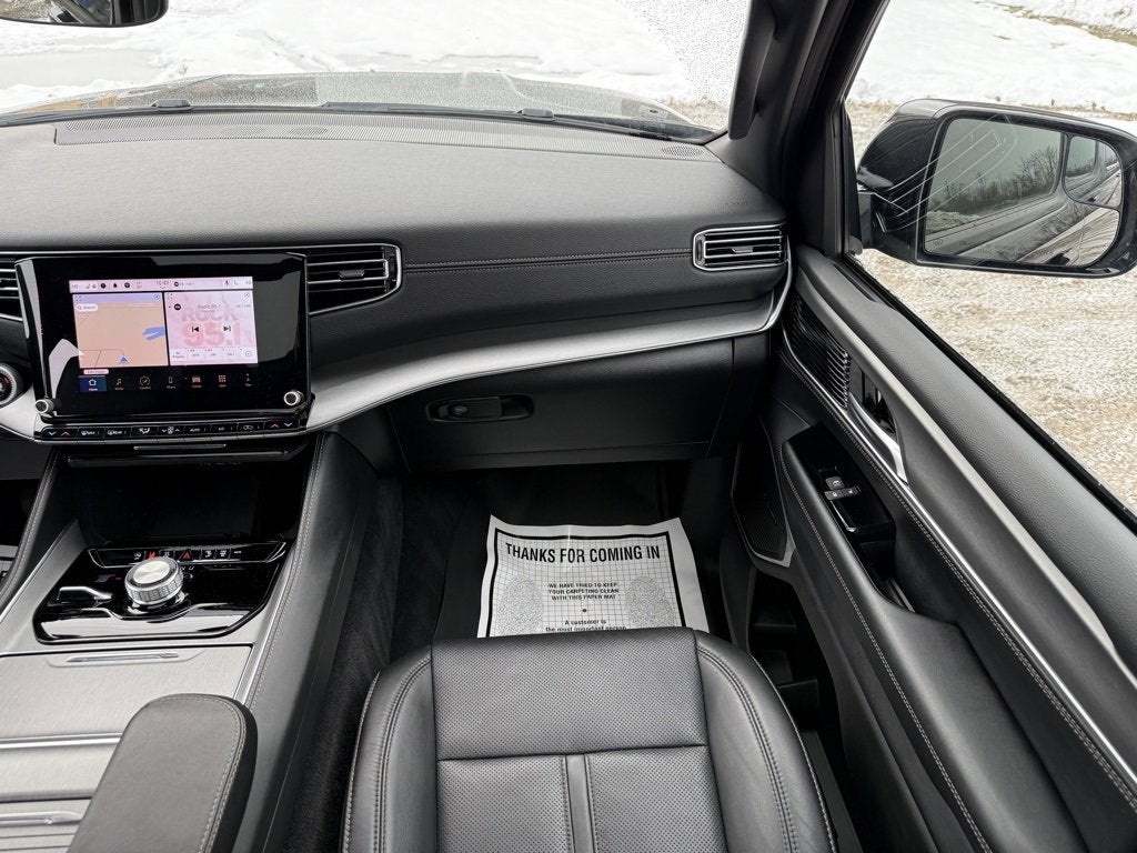 2024 Jeep Wagoneer L Series II Carbide