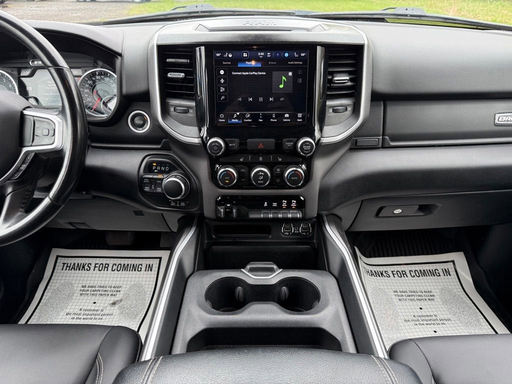 2022 RAM 1500 Big Horn Quad Cab 4x4 6'4" Box
