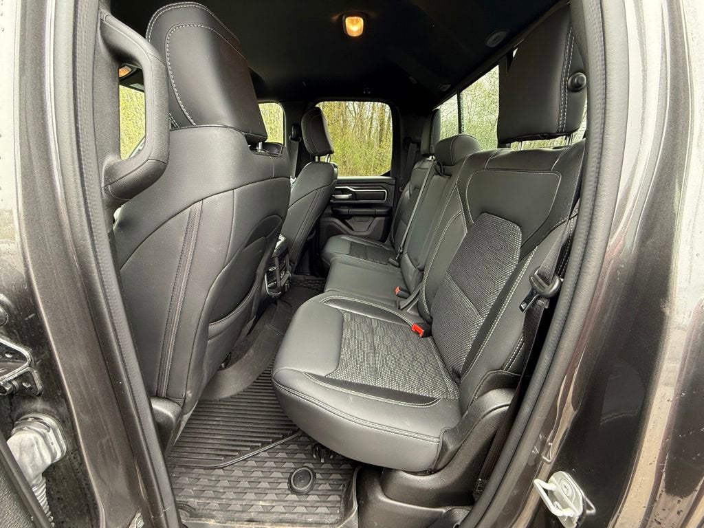2022 RAM 1500 Big Horn Quad Cab 4x4 6'4" Box