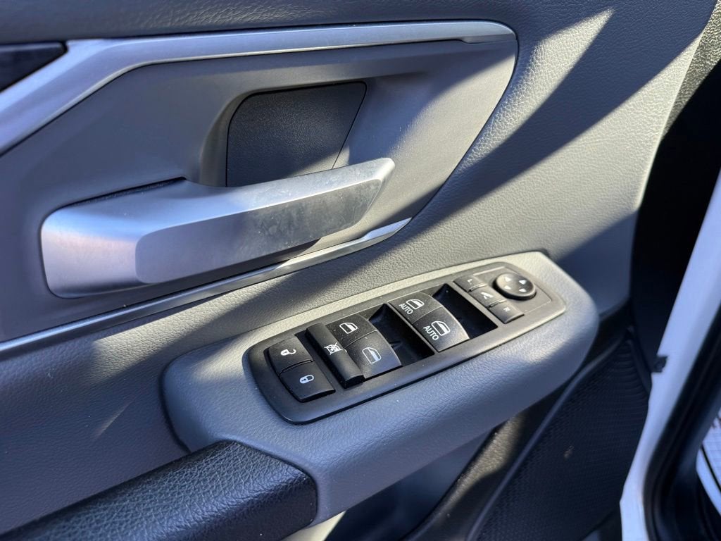 2020 RAM 1500 Big Horn Crew Cab 4x4 5'7" Box