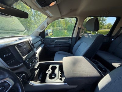 2020 RAM 1500 Big Horn Crew Cab 4x4 5'7" Box