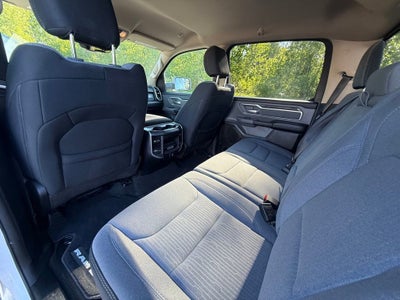 2020 RAM 1500 Big Horn Crew Cab 4x4 5'7" Box