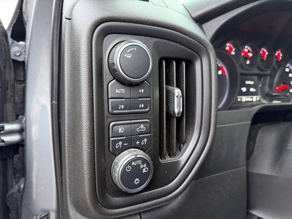 2021 Chevrolet Silverado 1500 Custom Trail Boss