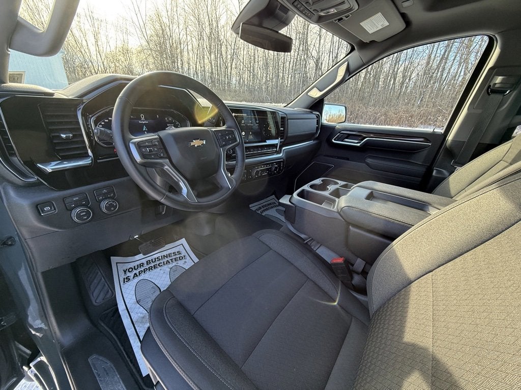 2025 Chevrolet Silverado 1500 LT