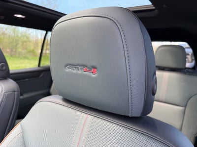 2024 GMC Acadia AT4