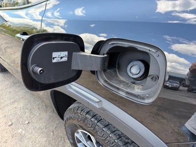 2024 GMC Acadia AT4