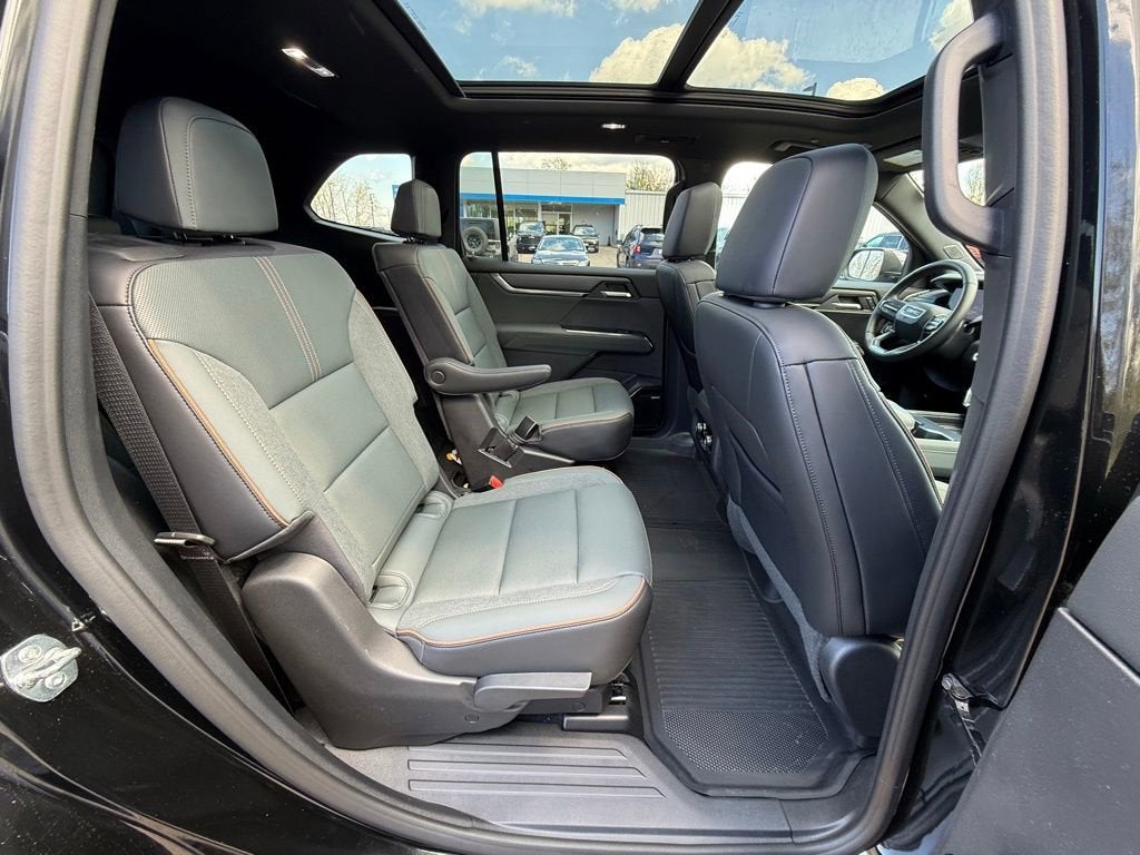 2024 GMC Acadia AT4