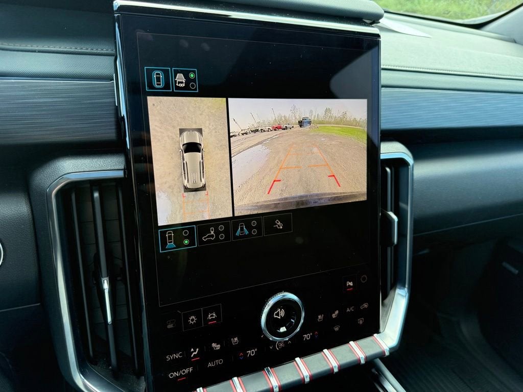 2024 GMC Acadia AT4