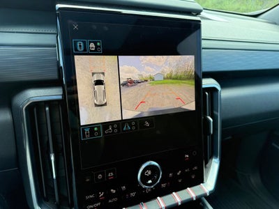 2024 GMC Acadia AT4