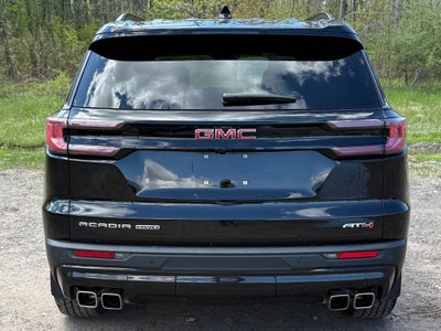 2024 GMC Acadia AT4