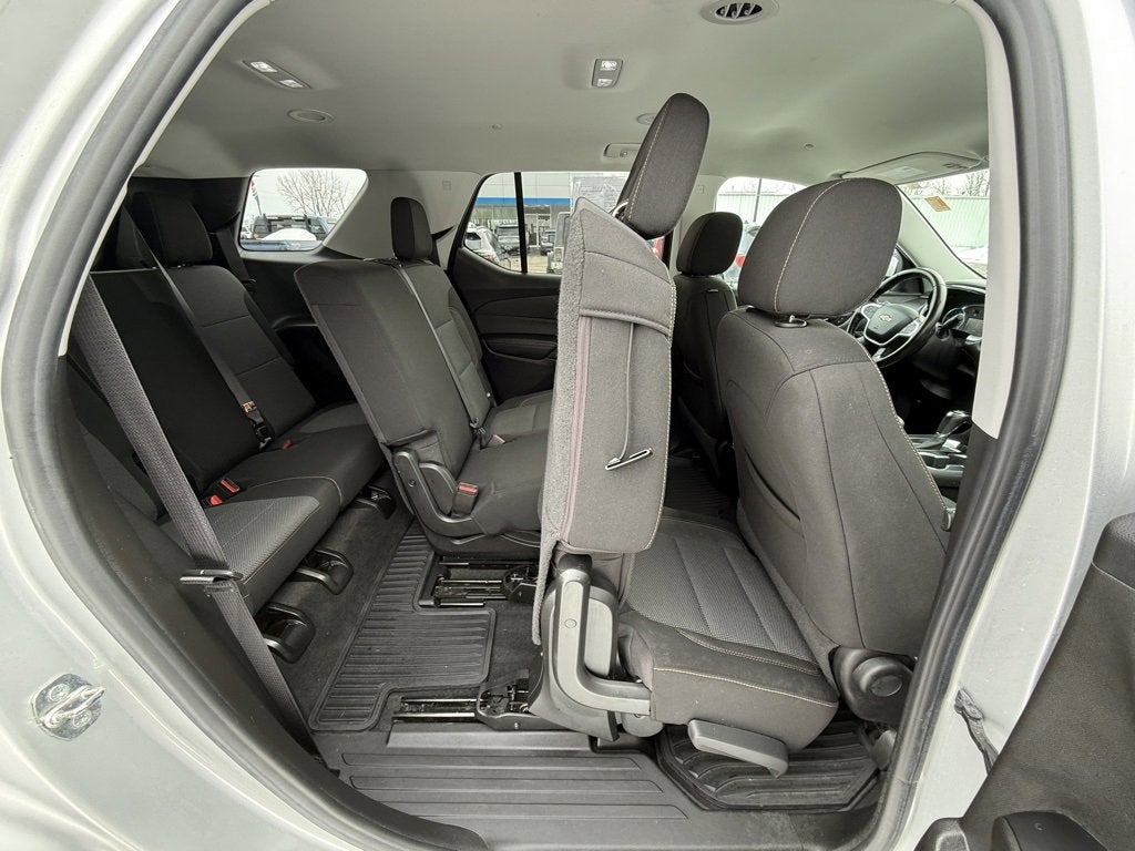 2018 Chevrolet Traverse LT Cloth