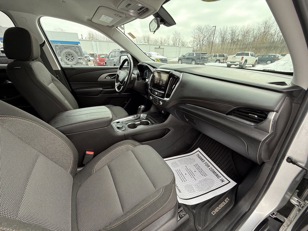 2018 Chevrolet Traverse LT Cloth