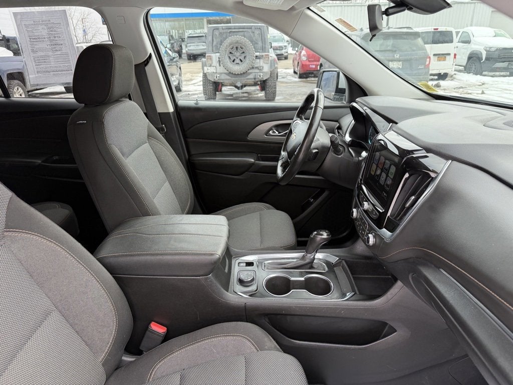 2018 Chevrolet Traverse LT Cloth