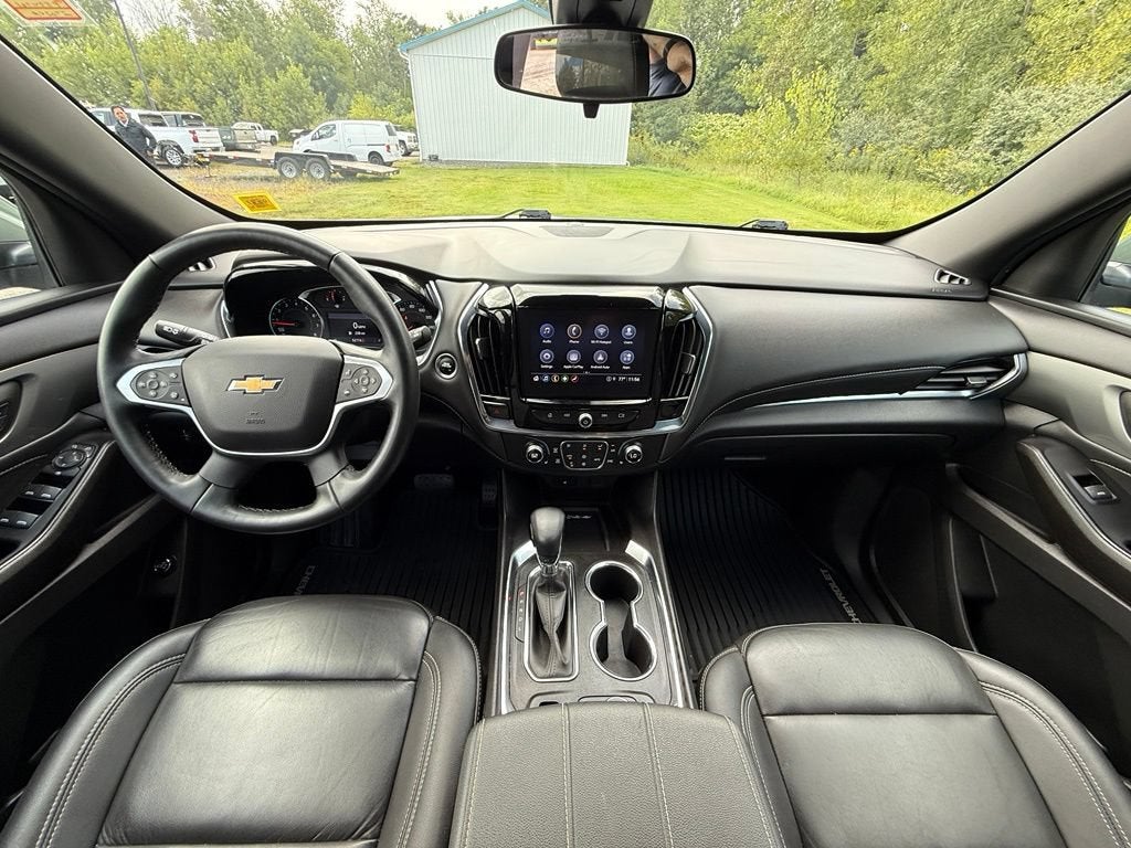 2023 Chevrolet Traverse LT Leather
