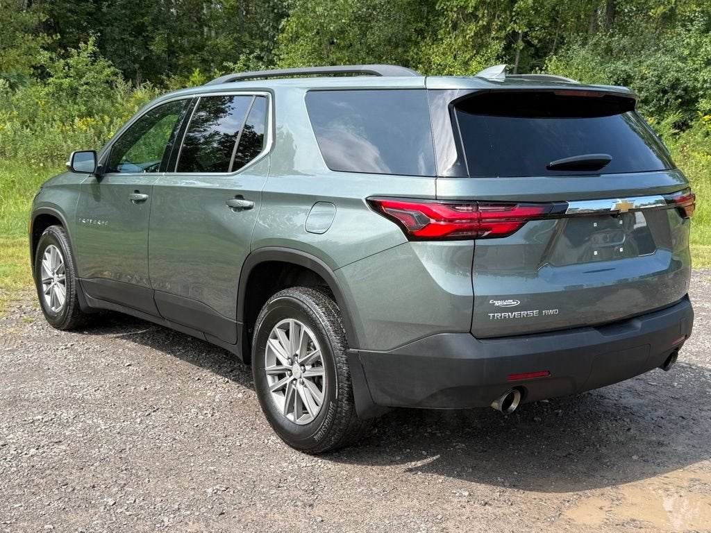 2023 Chevrolet Traverse LT Leather