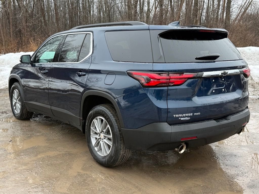 2023 Chevrolet Traverse LT Leather