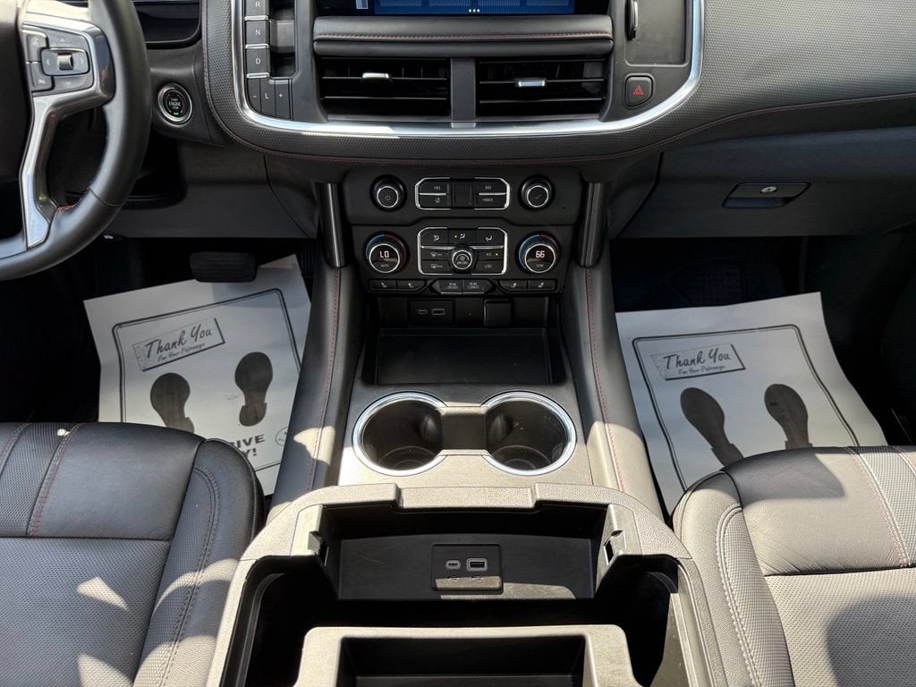 2023 Chevrolet Suburban RST