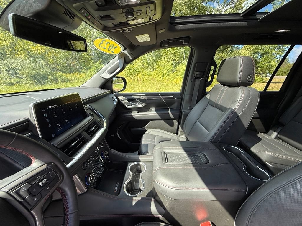 2023 Chevrolet Suburban RST
