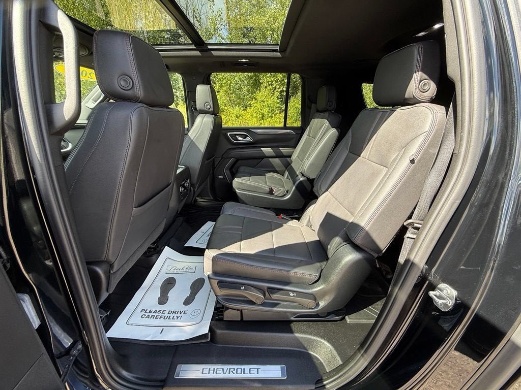 2023 Chevrolet Suburban RST