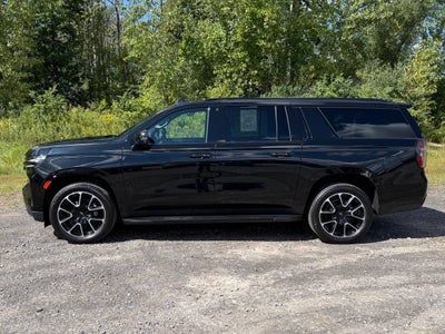 2023 Chevrolet Suburban RST