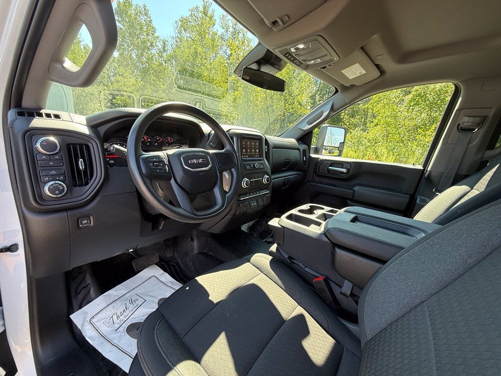 2024 GMC Sierra 2500 HD Pro