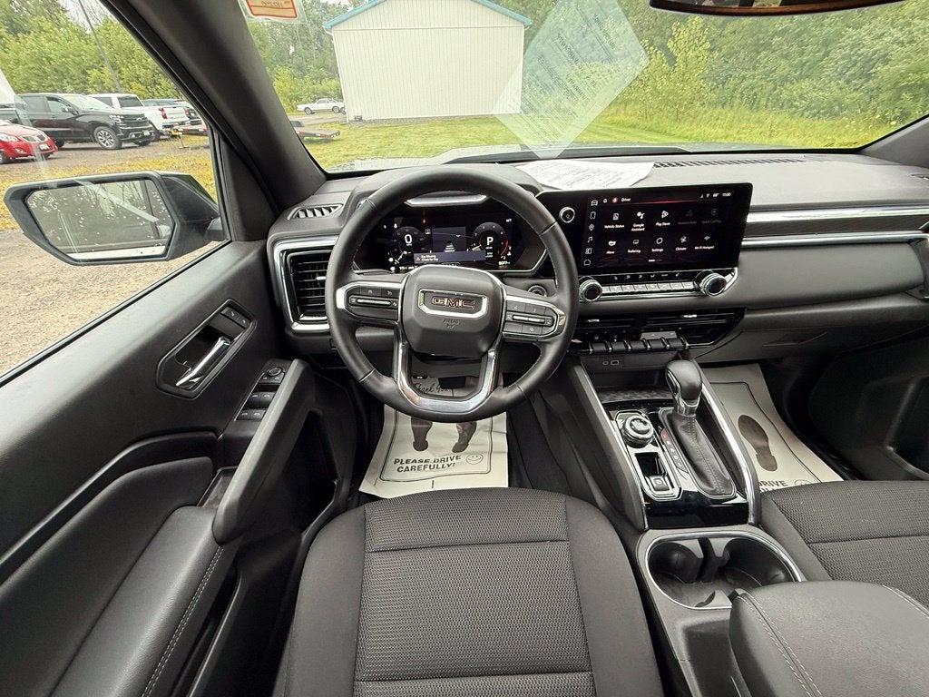 2024 GMC Canyon Elevation
