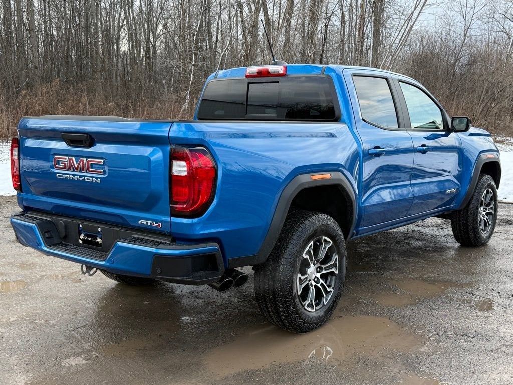 2023 GMC Canyon AT4