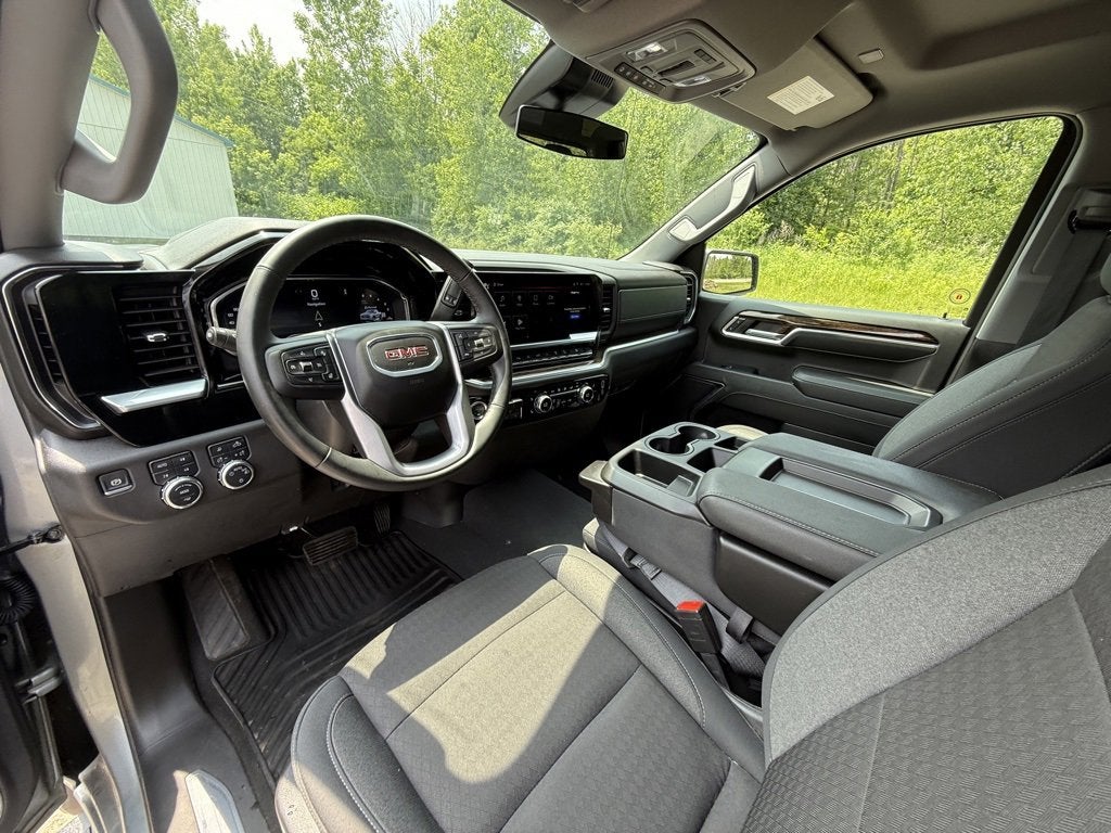 2024 GMC Sierra 1500 SLE