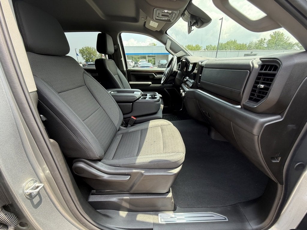 2024 GMC Sierra 1500 SLE