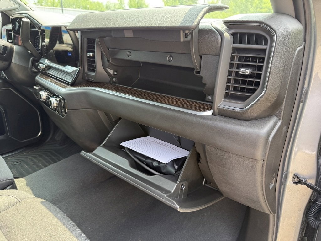 2024 GMC Sierra 1500 SLE