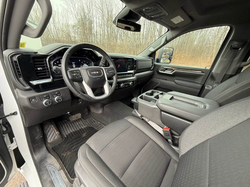 2024 GMC Sierra 1500 SLE