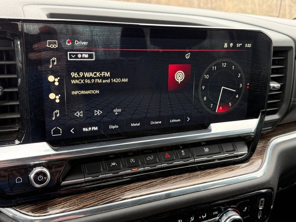 2024 GMC Sierra 1500 SLE