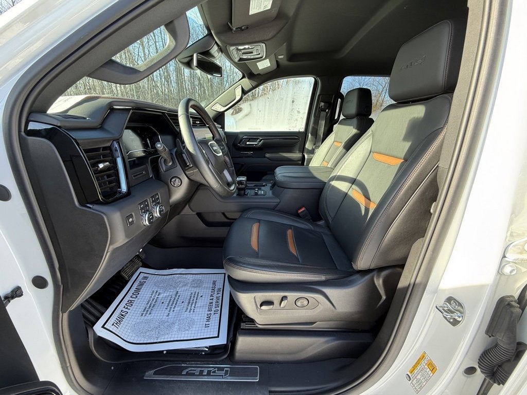 2025 GMC Sierra 1500 AT4