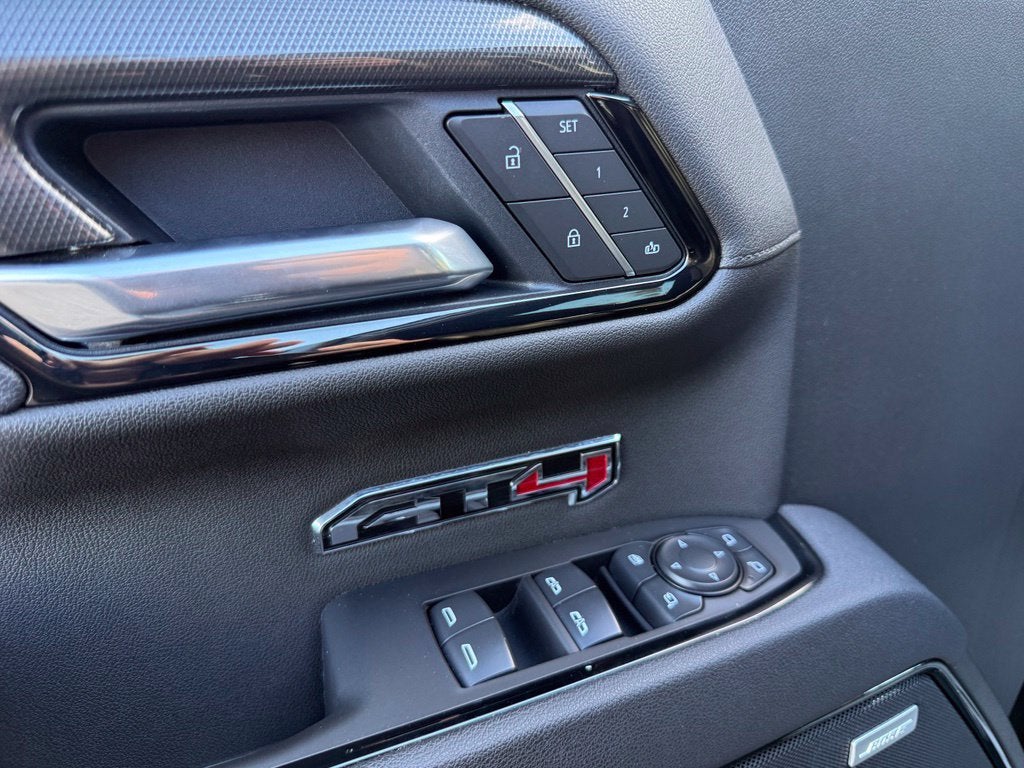 2025 GMC Sierra 1500 AT4
