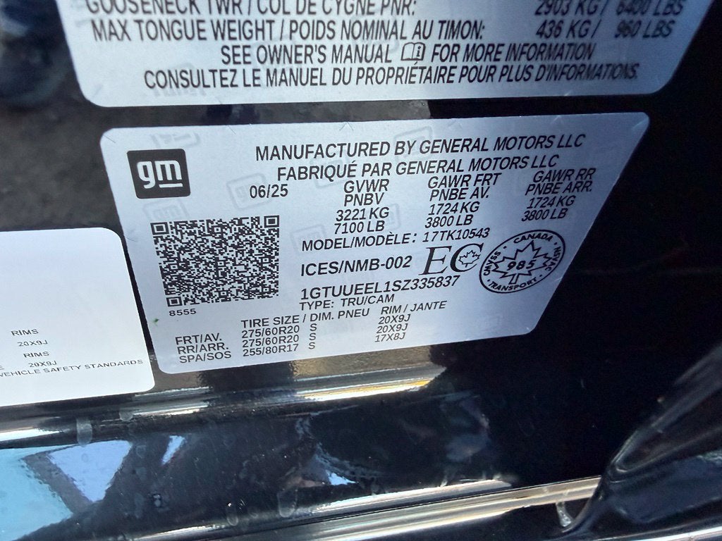 2025 GMC Sierra 1500 AT4