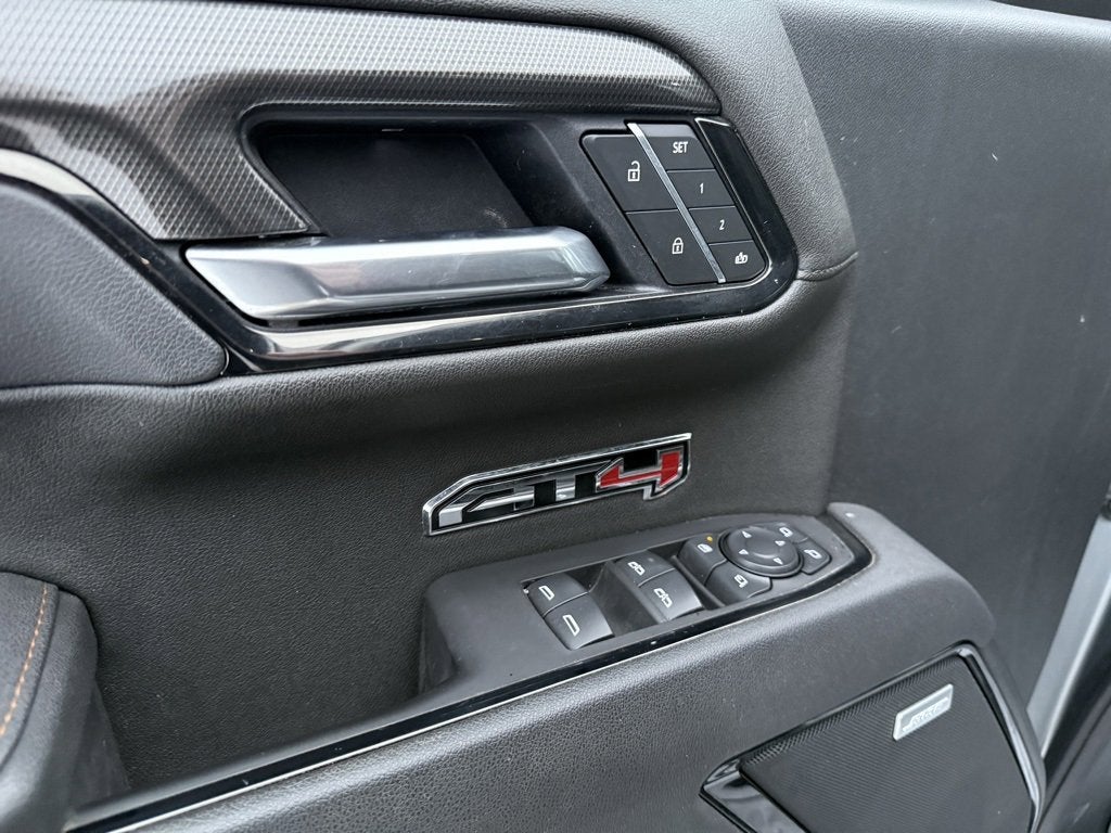 2025 GMC Sierra 1500 AT4