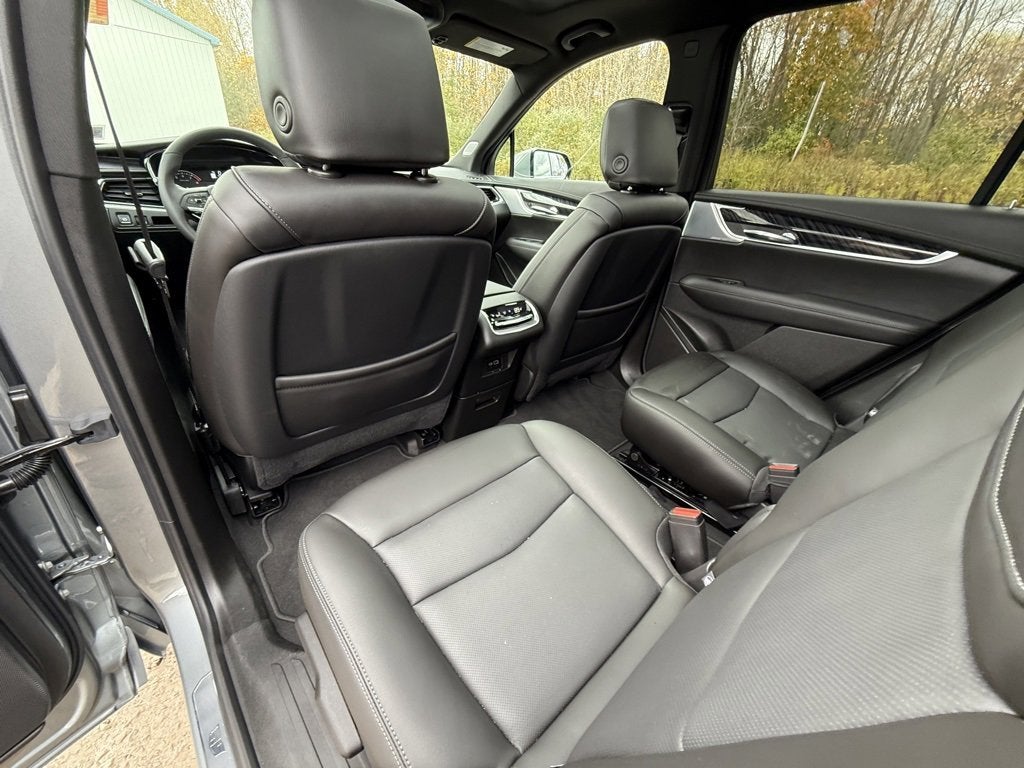 2025 Cadillac XT6 Premium Luxury