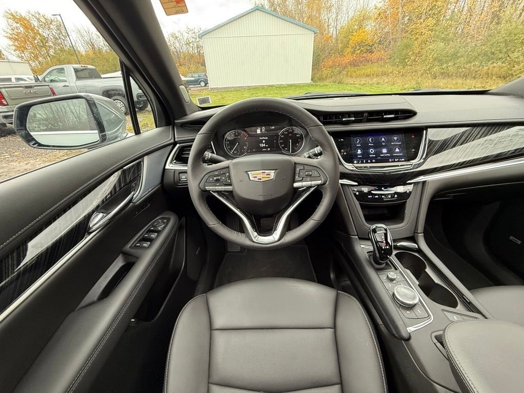 2025 Cadillac XT6 Premium Luxury