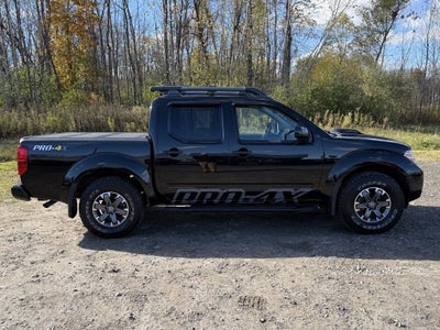 2021 Nissan Frontier Crew Cab PRO-4X 4x4