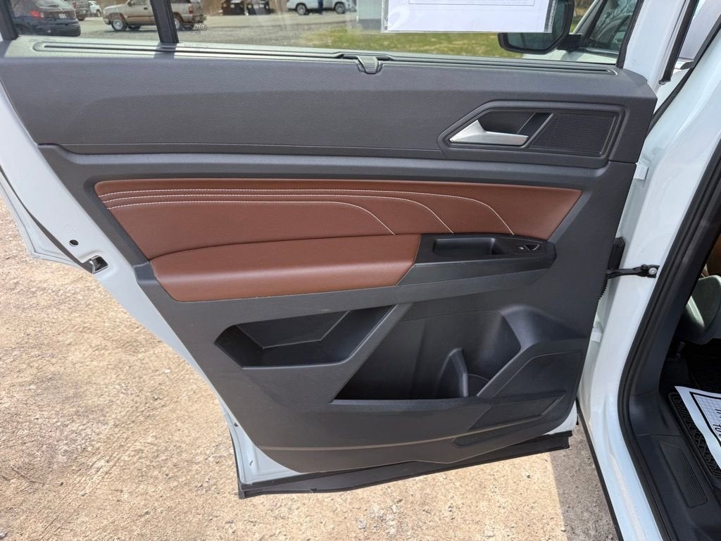 2021 Volkswagen Atlas 3.6L V6 SE w/Technology