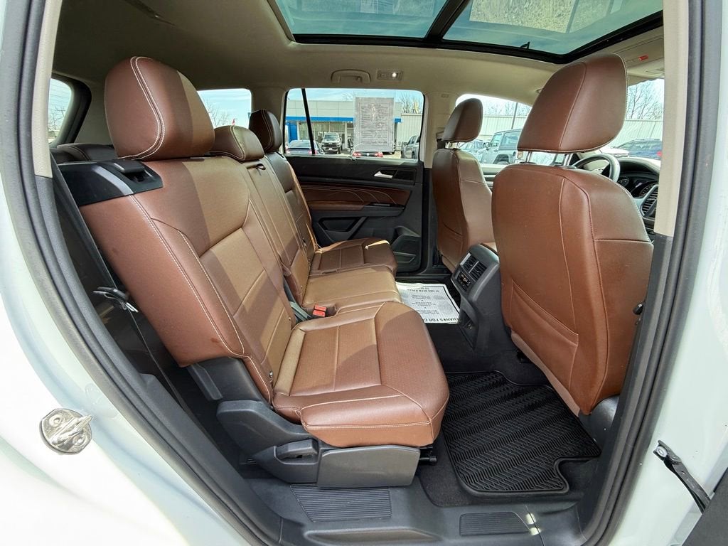 2021 Volkswagen Atlas 3.6L V6 SE w/Technology