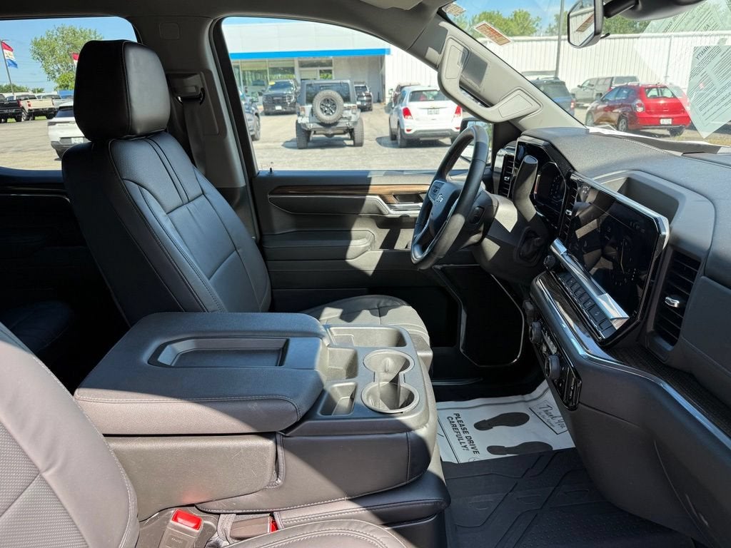 2024 Chevrolet Silverado 1500 LT