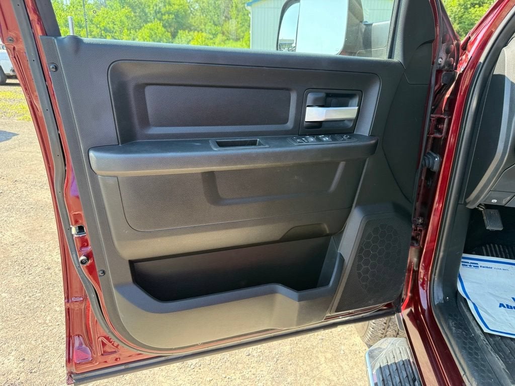 2019 RAM 2500 Tradesman Crew Cab 4x4 6'4" Box