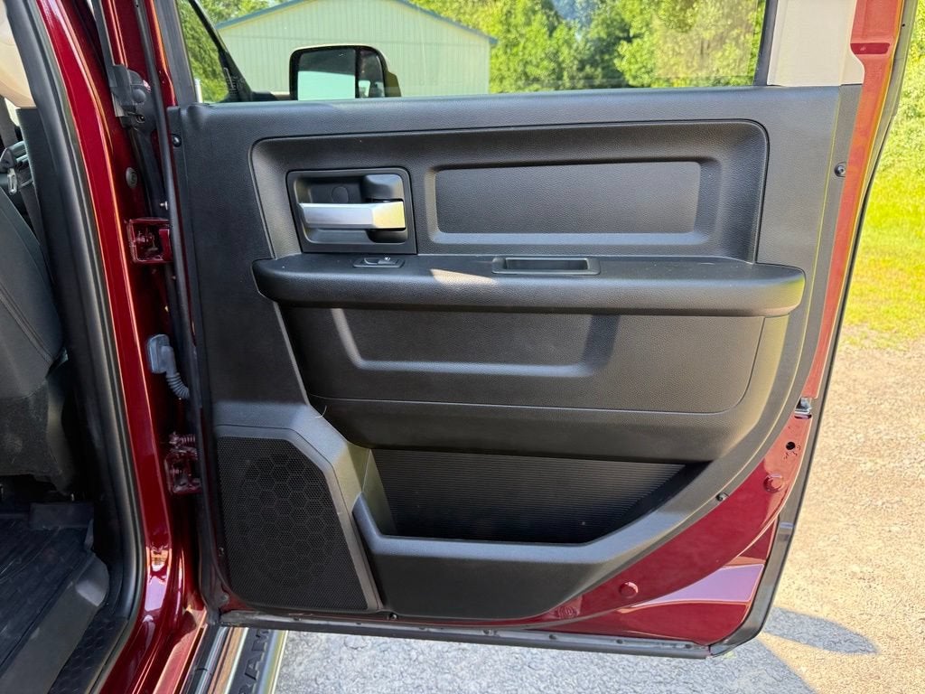 2019 RAM 2500 Tradesman Crew Cab 4x4 6'4" Box