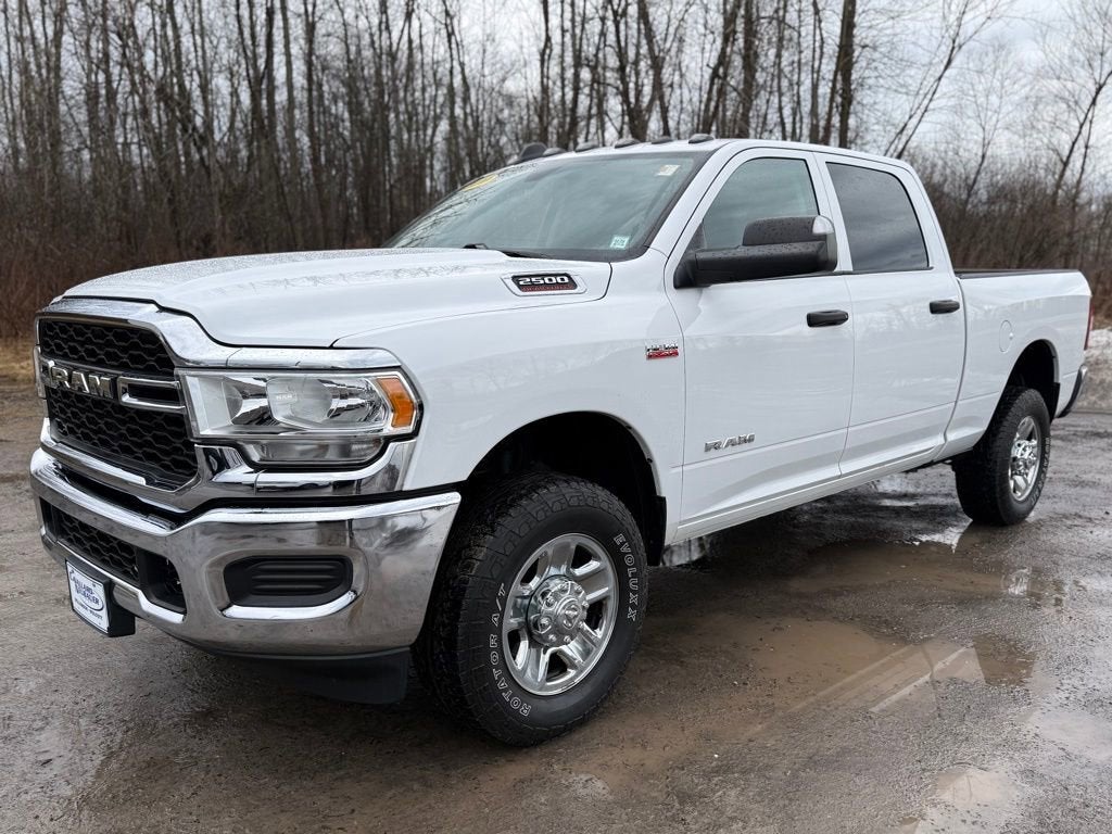 2020 RAM 2500 Tradesman Crew Cab 4X4 6'4" Box