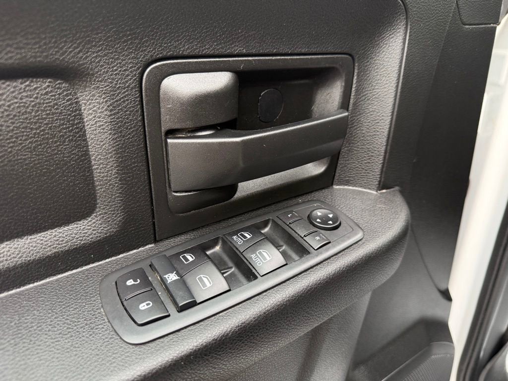 2020 RAM 2500 Tradesman Crew Cab 4X4 6'4" Box