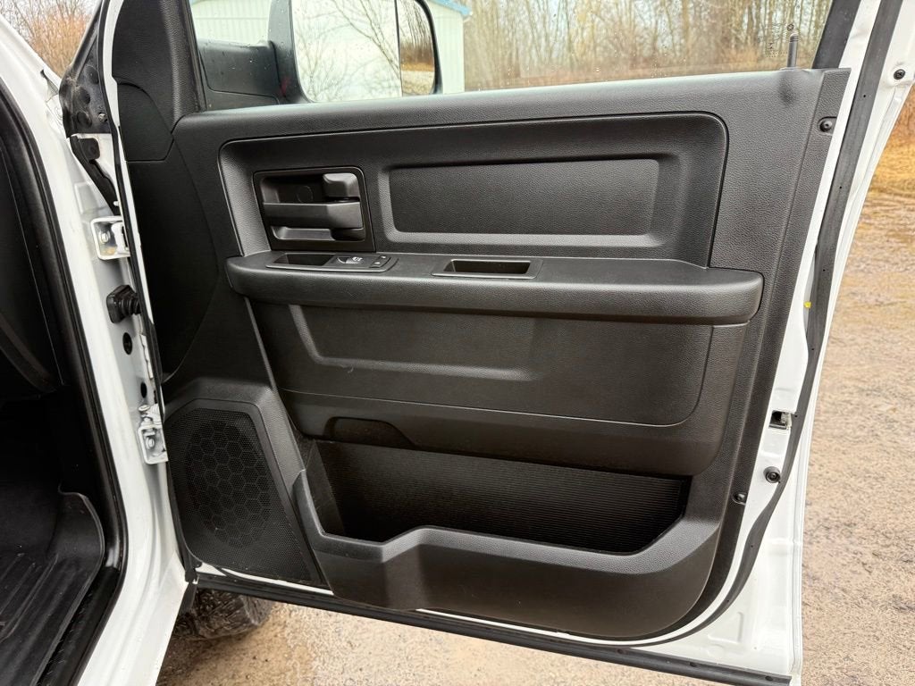 2020 RAM 2500 Tradesman Crew Cab 4X4 6'4" Box