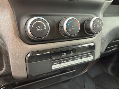 2020 RAM 2500 Tradesman Crew Cab 4X4 6'4" Box