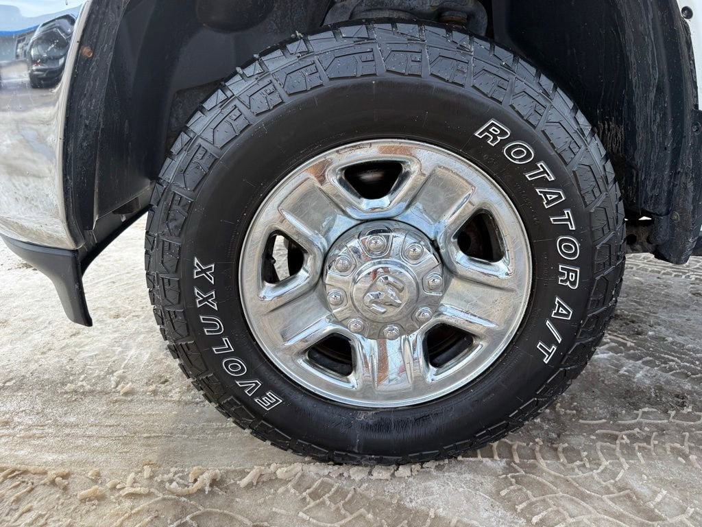 2020 RAM 2500 Tradesman Crew Cab 4X4 6'4" Box