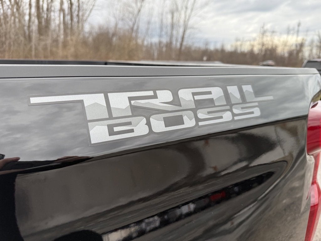 2024 Chevrolet Silverado 1500 Custom Trail Boss
